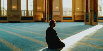 Managing Your Fast While Traveling for Umrah